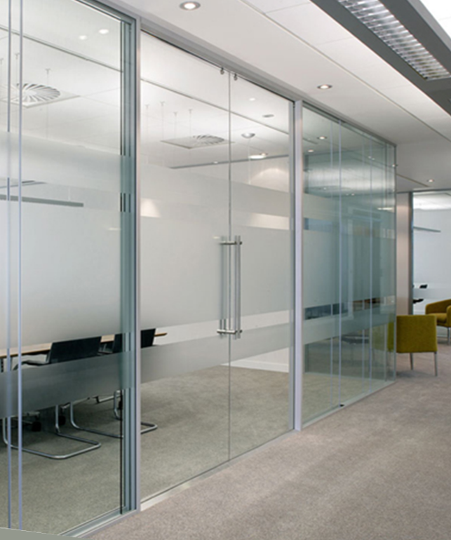 GLASS PARTITION